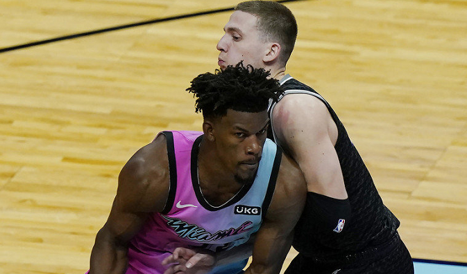  清晨突围战来临，深圳男篮围绕国王杯绝杀压哨，话题不断，医务组通报恢复