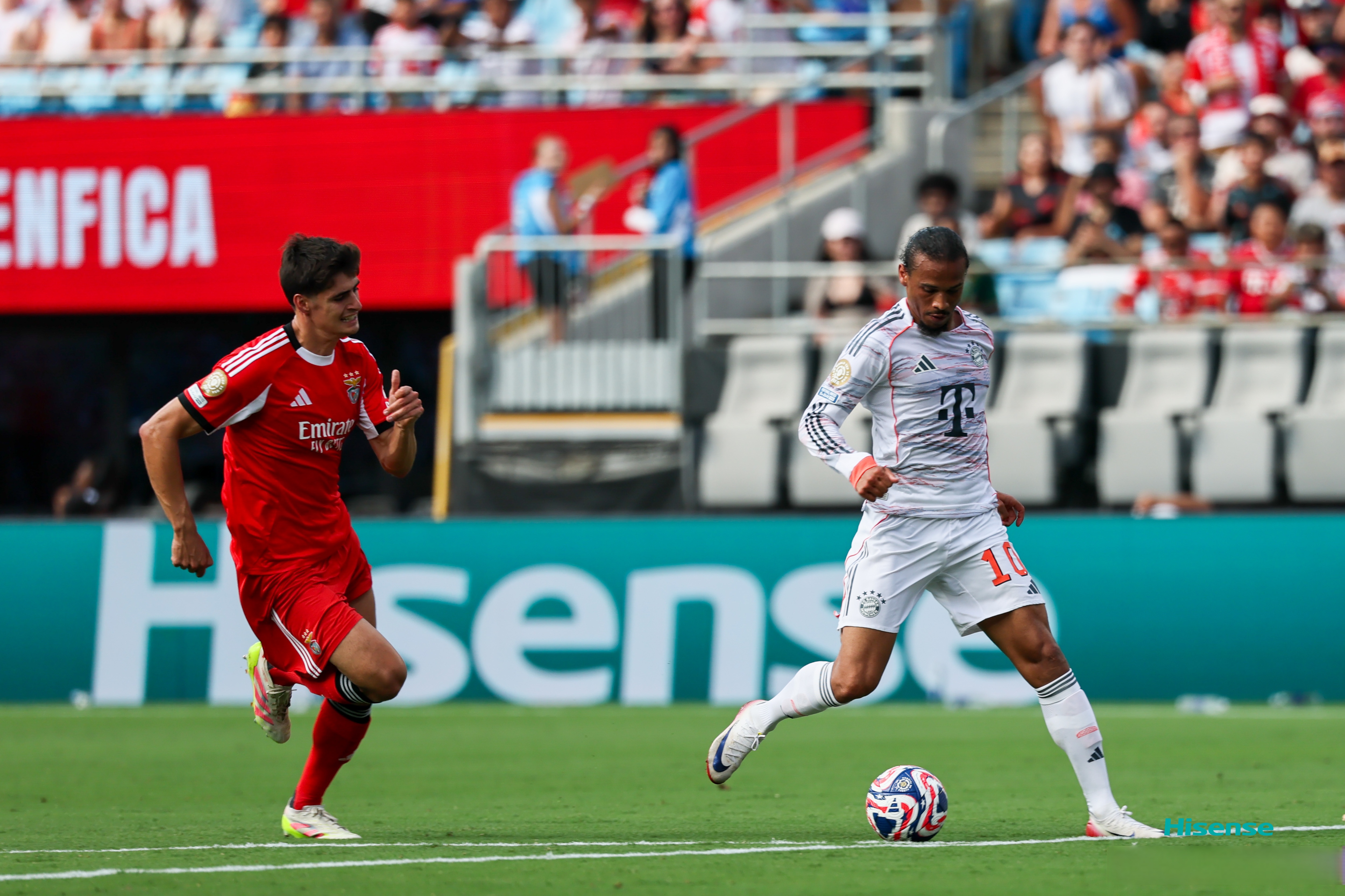 欧联赛程吃紧；休斯敦火箭今晚战术微调；媒体盛赞；赛程密集仍需轮换的简单介绍