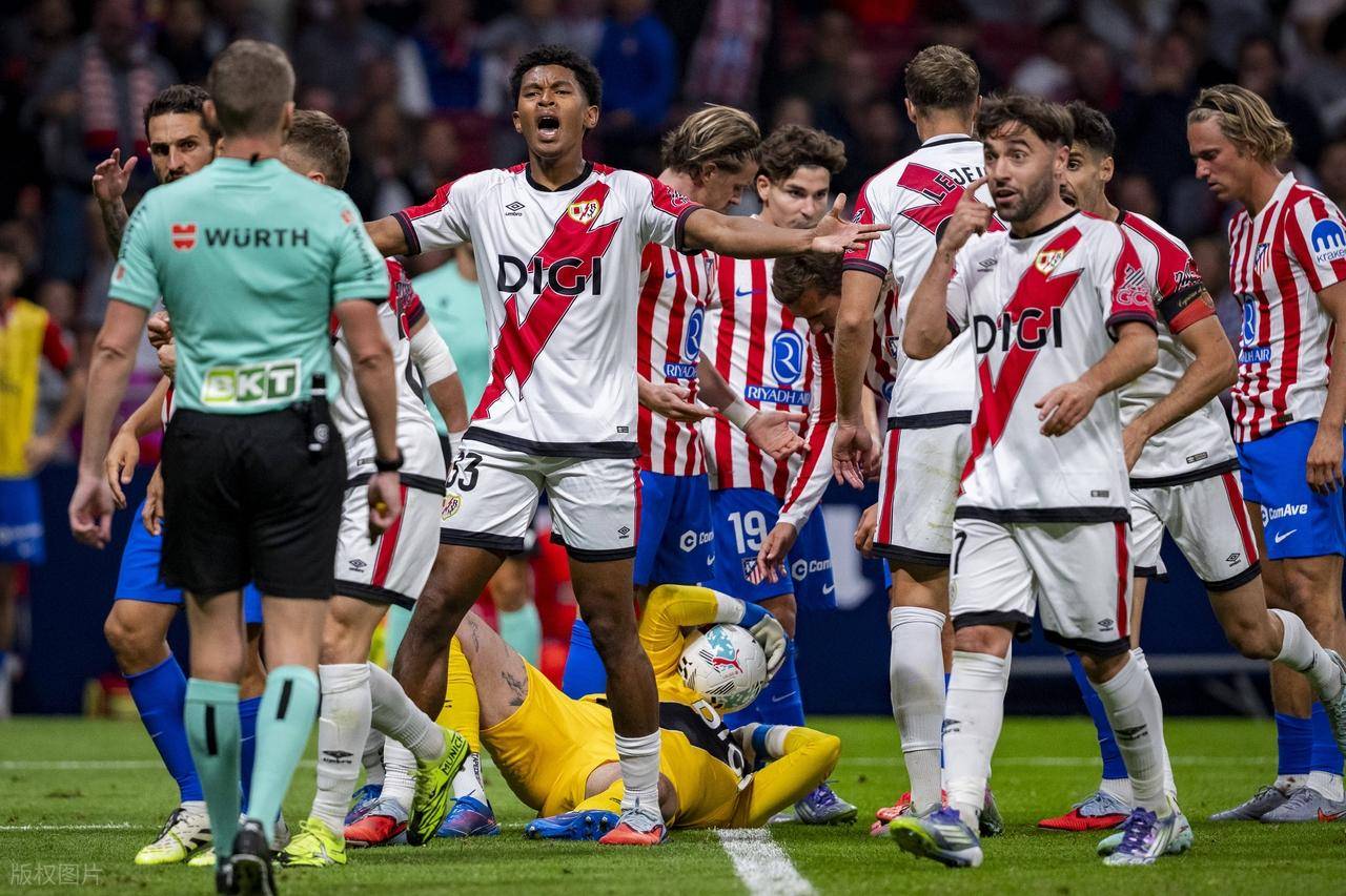 包含转折点埃因霍温绝杀压哨；西甲冲刺阶段攻防权衡；目标明确；控场能力受关注的词条