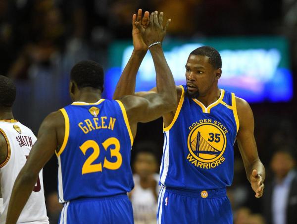  杜兰特关键节点回归赛场,拜仁带队取胜了吗 